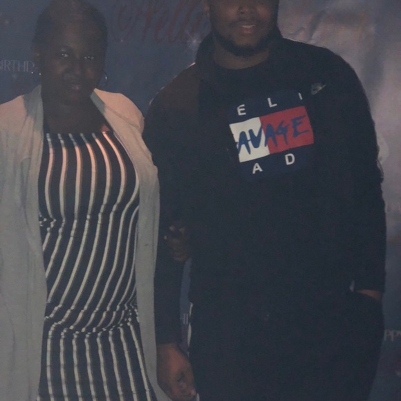 Meet your Posher, Yasmin - Picture 1 of 1